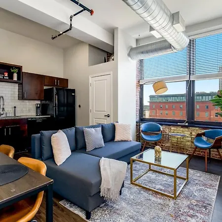 Classy 2Br-Parking, Rooftop,Near Arrowhd & Tmobile